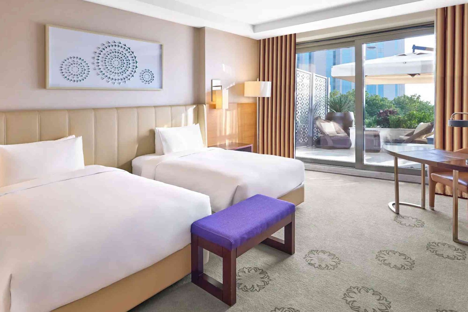 فندق الحياة ريجنسي